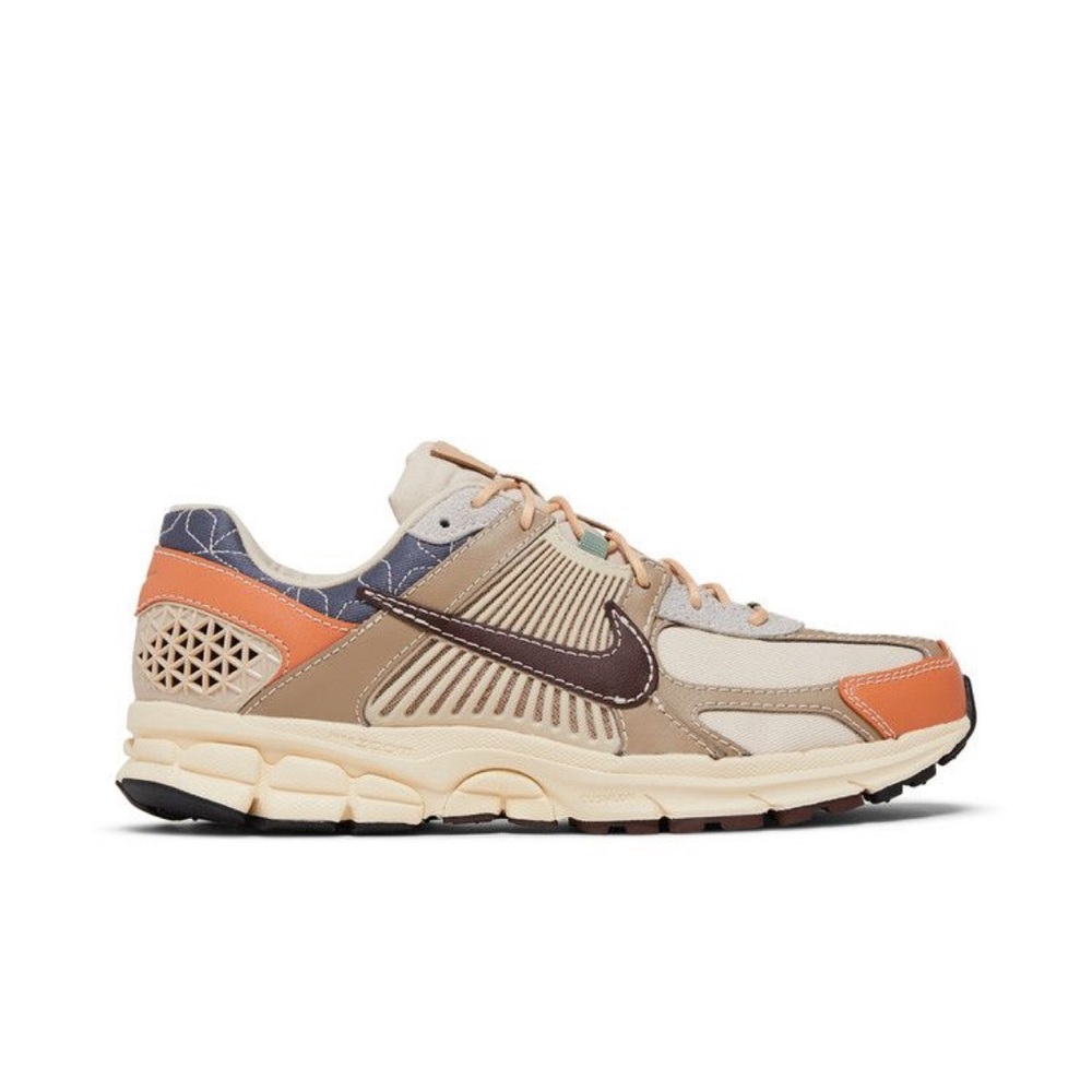 Nike Air Zoom Vomero 5